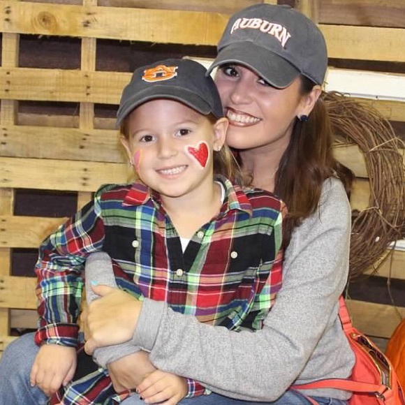 Meet your Posher, Cate! - Picture 3 of 16